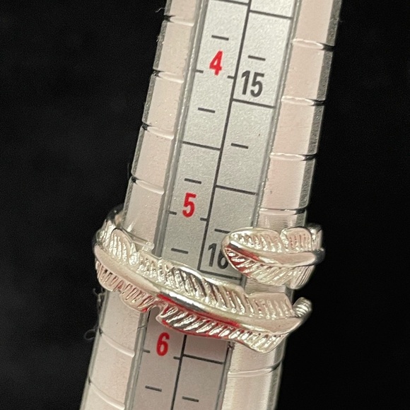 Silver Feather Adjustable Ring - Picture 5 of 7